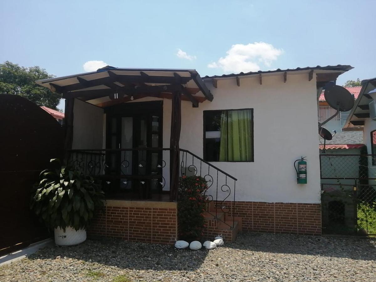 Cabanas El Saman Villavicencio Apiay Екстер'єр фото